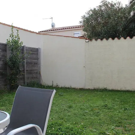 Holiday home Maison De A Oleron : Proche Port, Plage, Jardin, Terrasse, Garage - 6 Couchages - Fr-1-246a-62 Saint-Pierre-d'Oleron